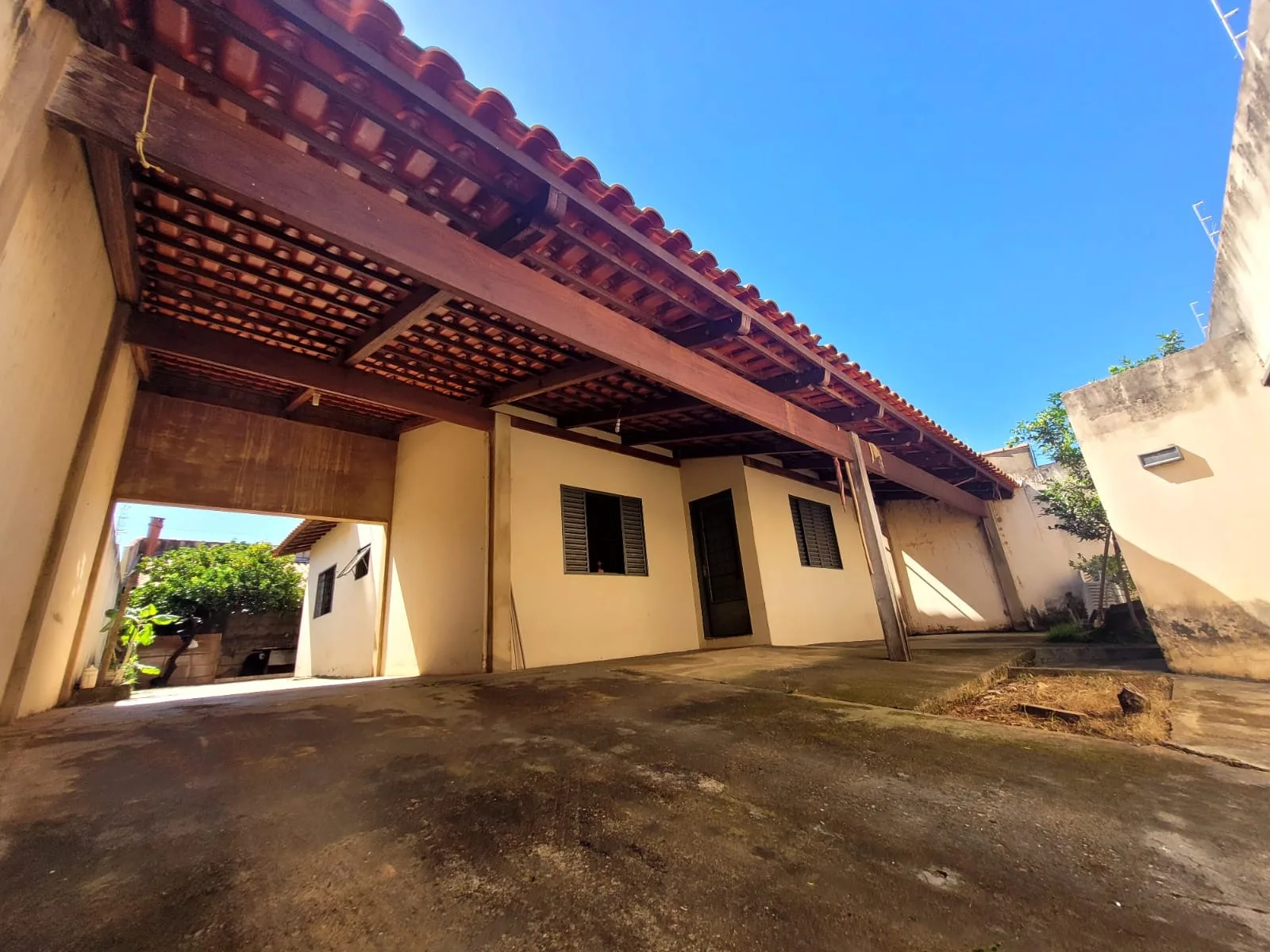 Casa Residencial No Bairro Jardim Ipiranga Em Patrocínio-Mg.