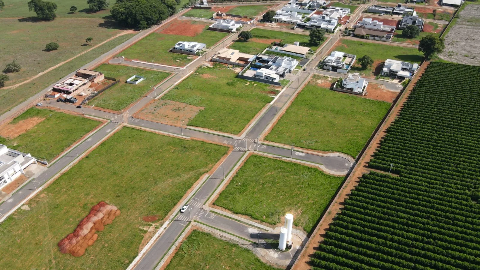 Lote Privilegiado No Condominio Fechado Royal Park Em Patrocínio-Mg