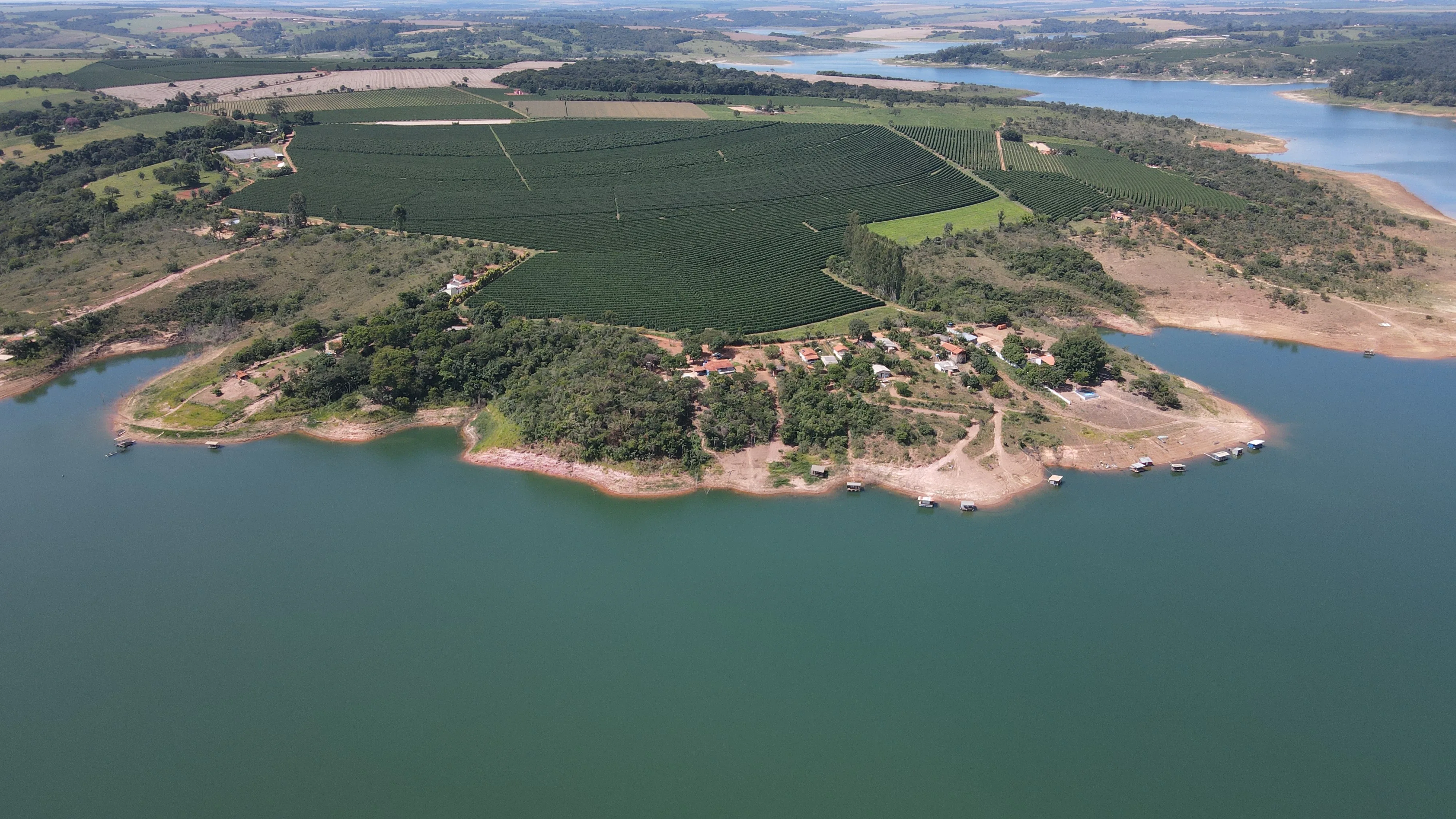 Chácara Para Lazer E Descanso Na Região Da Divisa Em Patrocínio/Mg