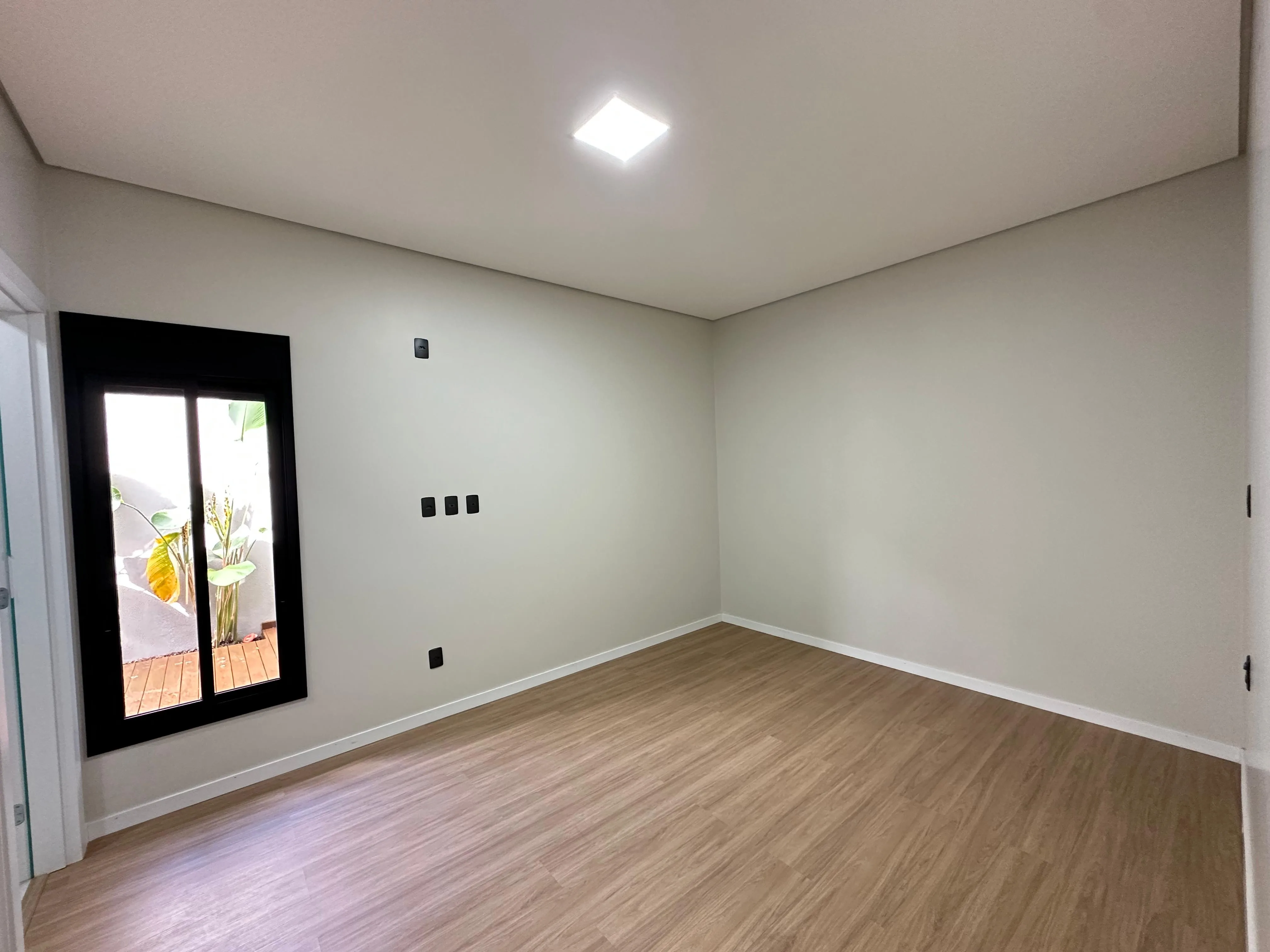 Linda Residência De Alto Padrão À Venda No Bairro Constantino Em Patrocínio-Mg.