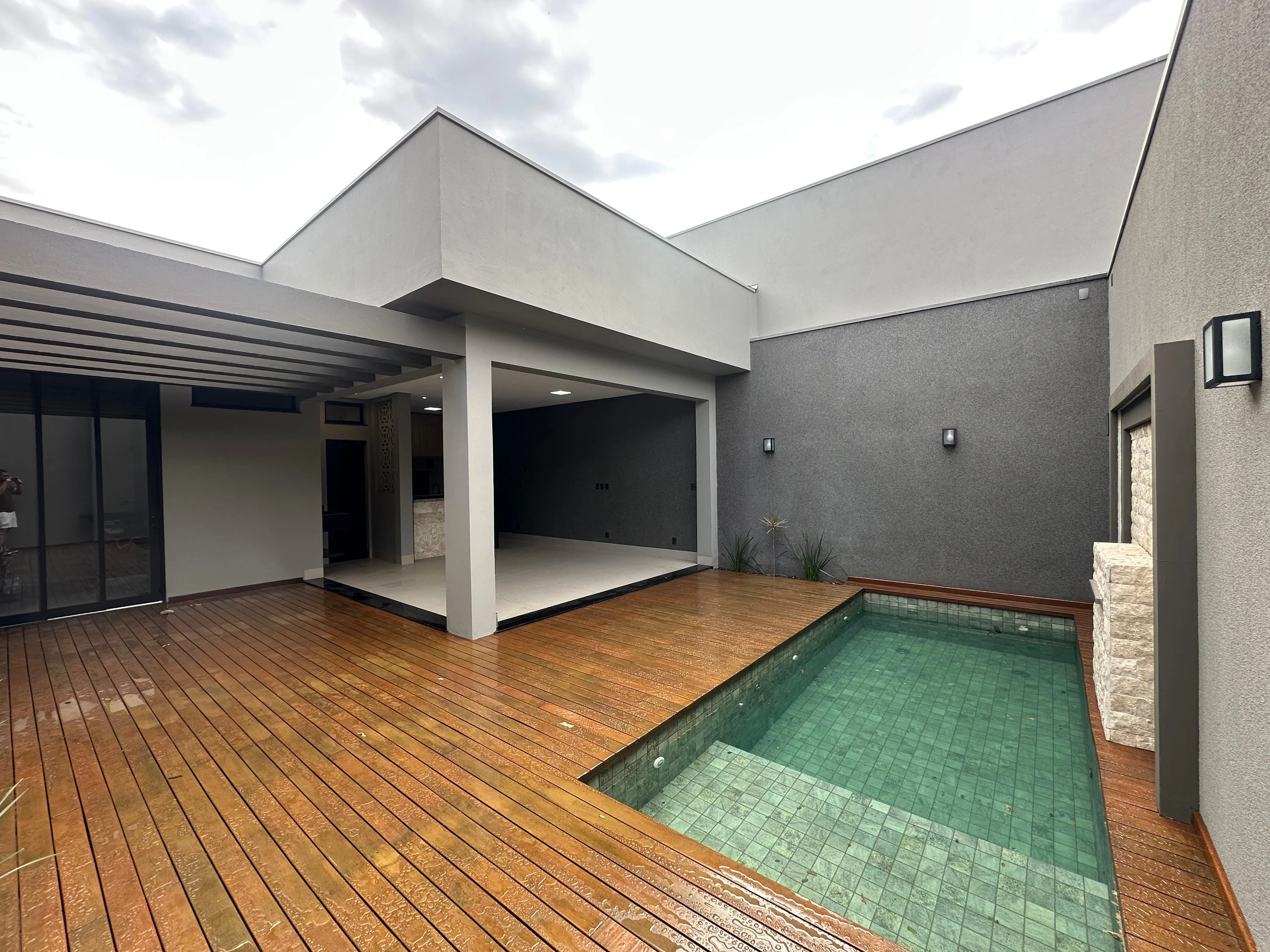 Linda Residência De Alto Padrão À Venda No Bairro Constantino Em Patrocínio-Mg.