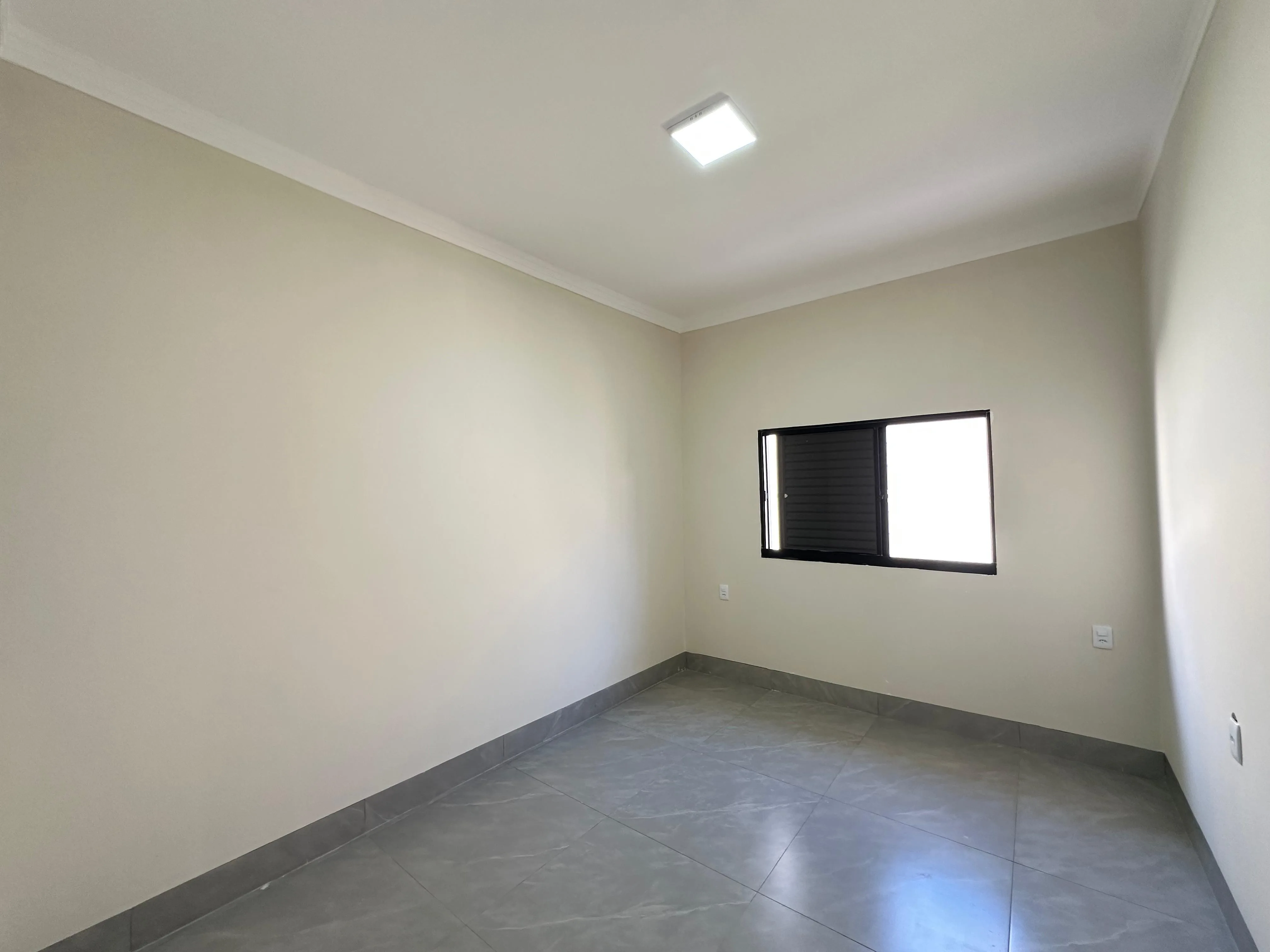 Casa À Venda Localizada No Bairro Jardim Vitória, Em Patrocínio-Mg
