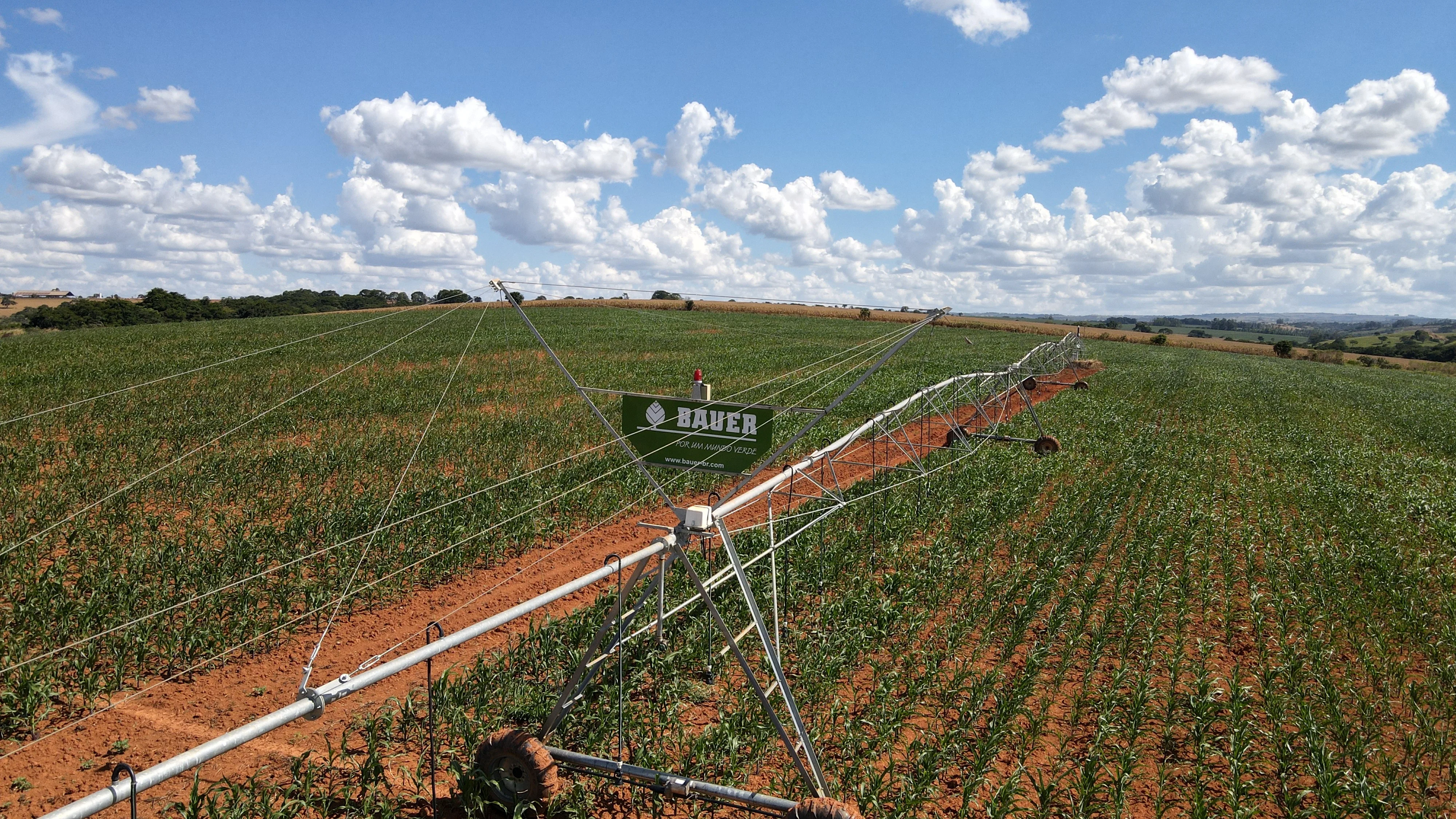 Fazenda Com Pivô Para Hf E Cereais