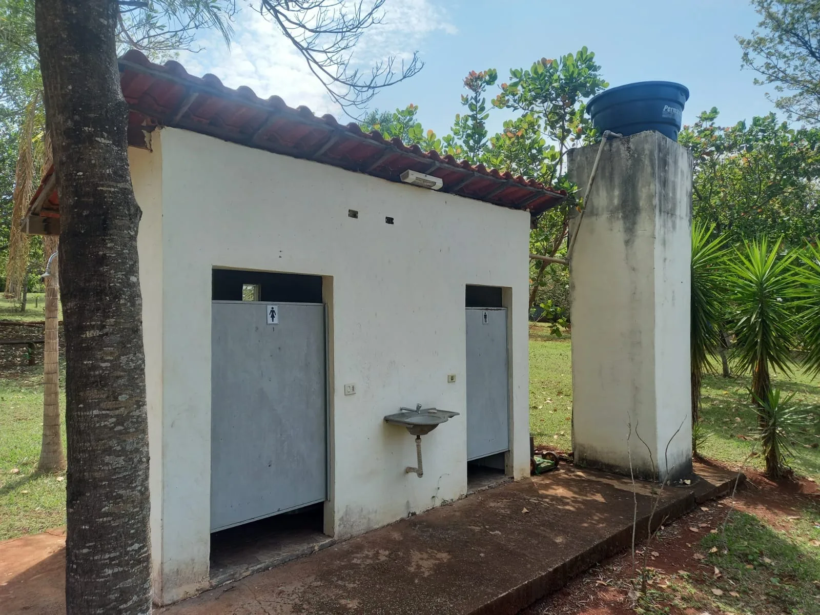 Chácara As Margens Da Represa De Miranda