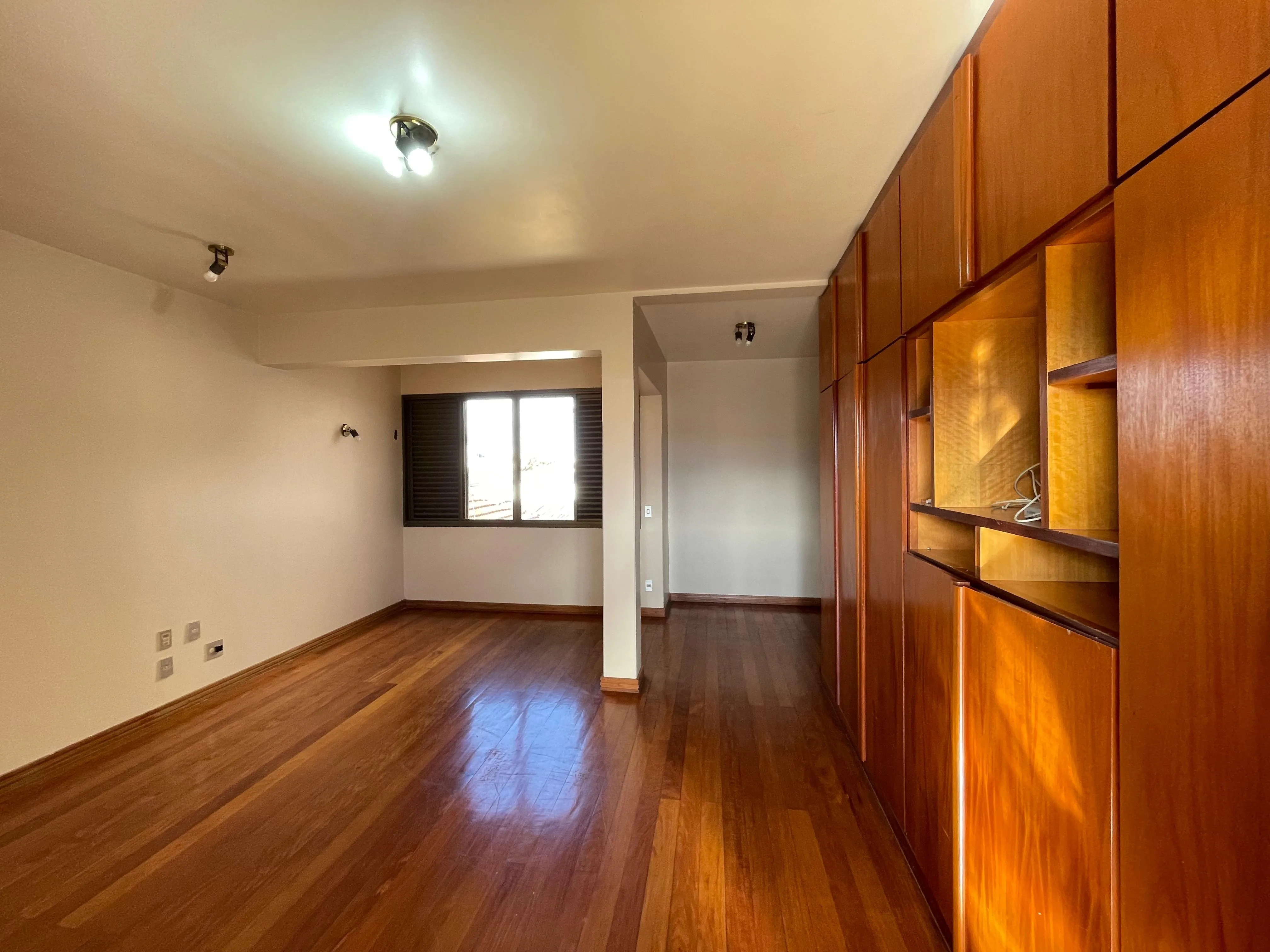 Imóvel De Luxo Com Localização Privilegiada No Centro De Patrocínio-Mg
