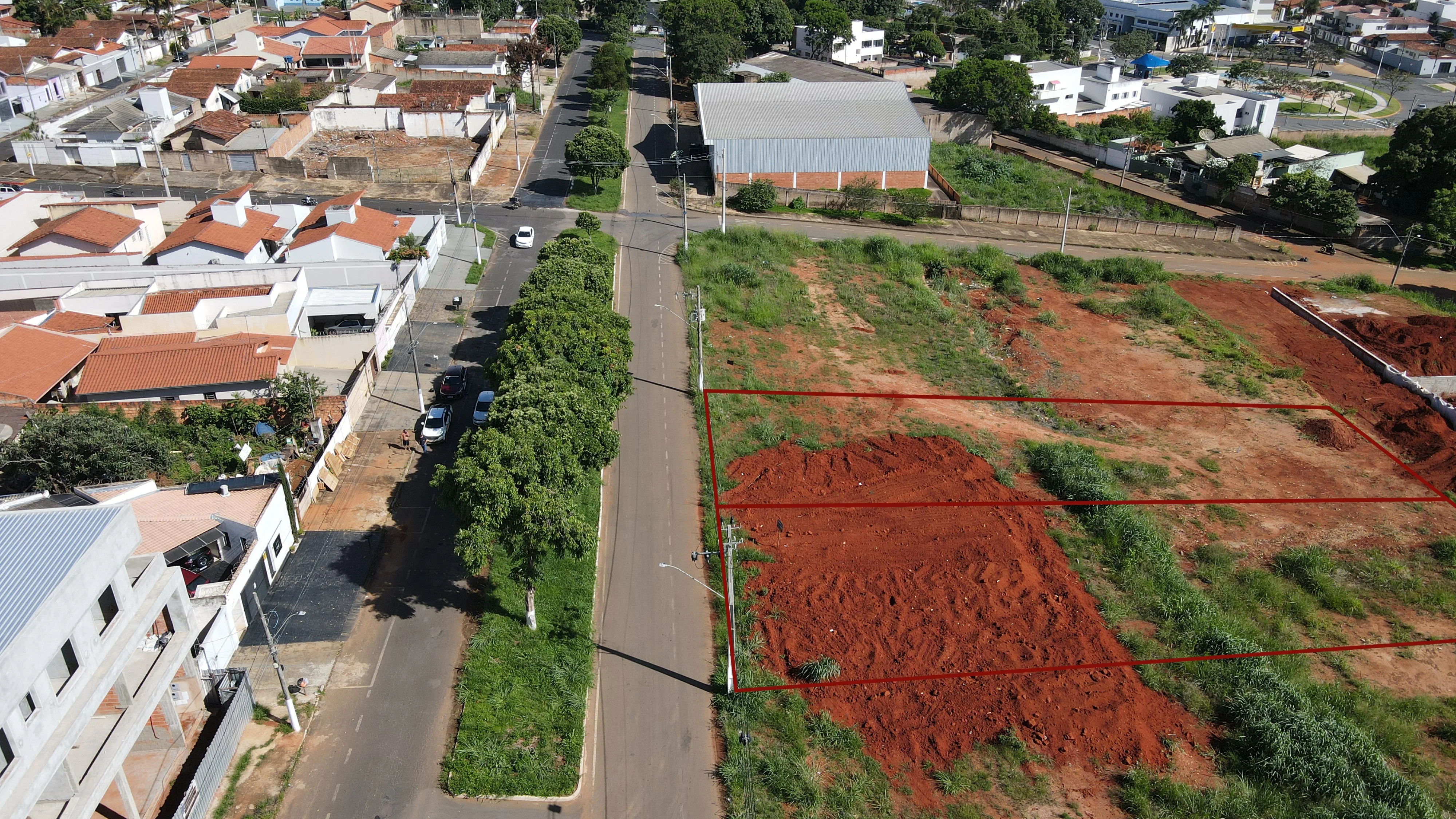 Vende-Se Terreno Com Localização Estrategica E Privilegiada Em Patrocínio-Mg