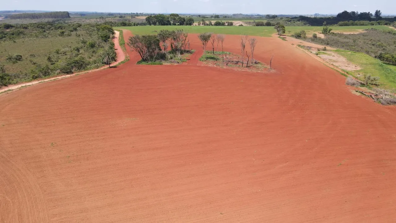 Excelente fazenda na região de Santa Luzia dos Barros em Patrocínio- MG.