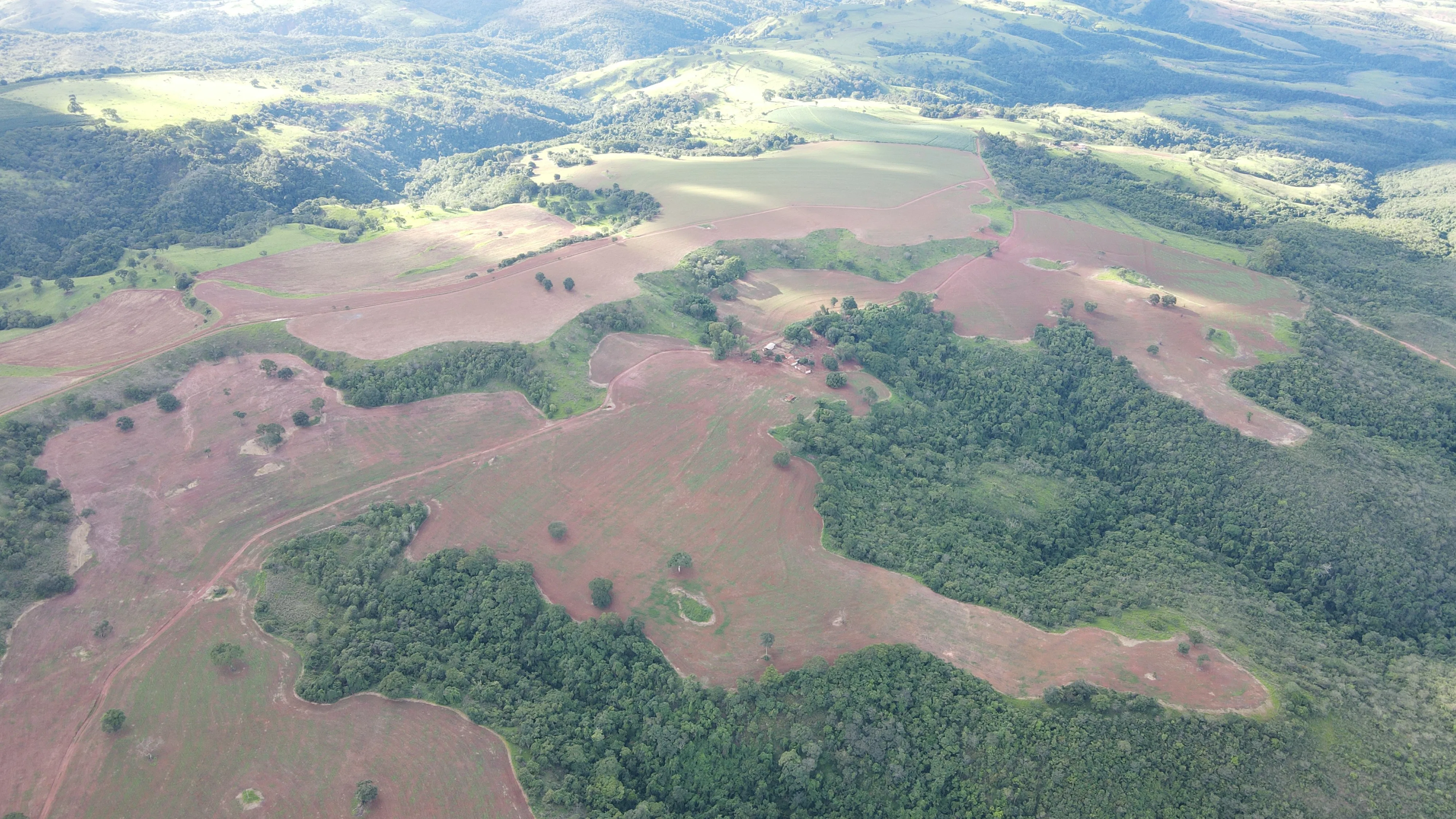 FAZENDA em PANTANO, PATOS DE MINAS - FA00166