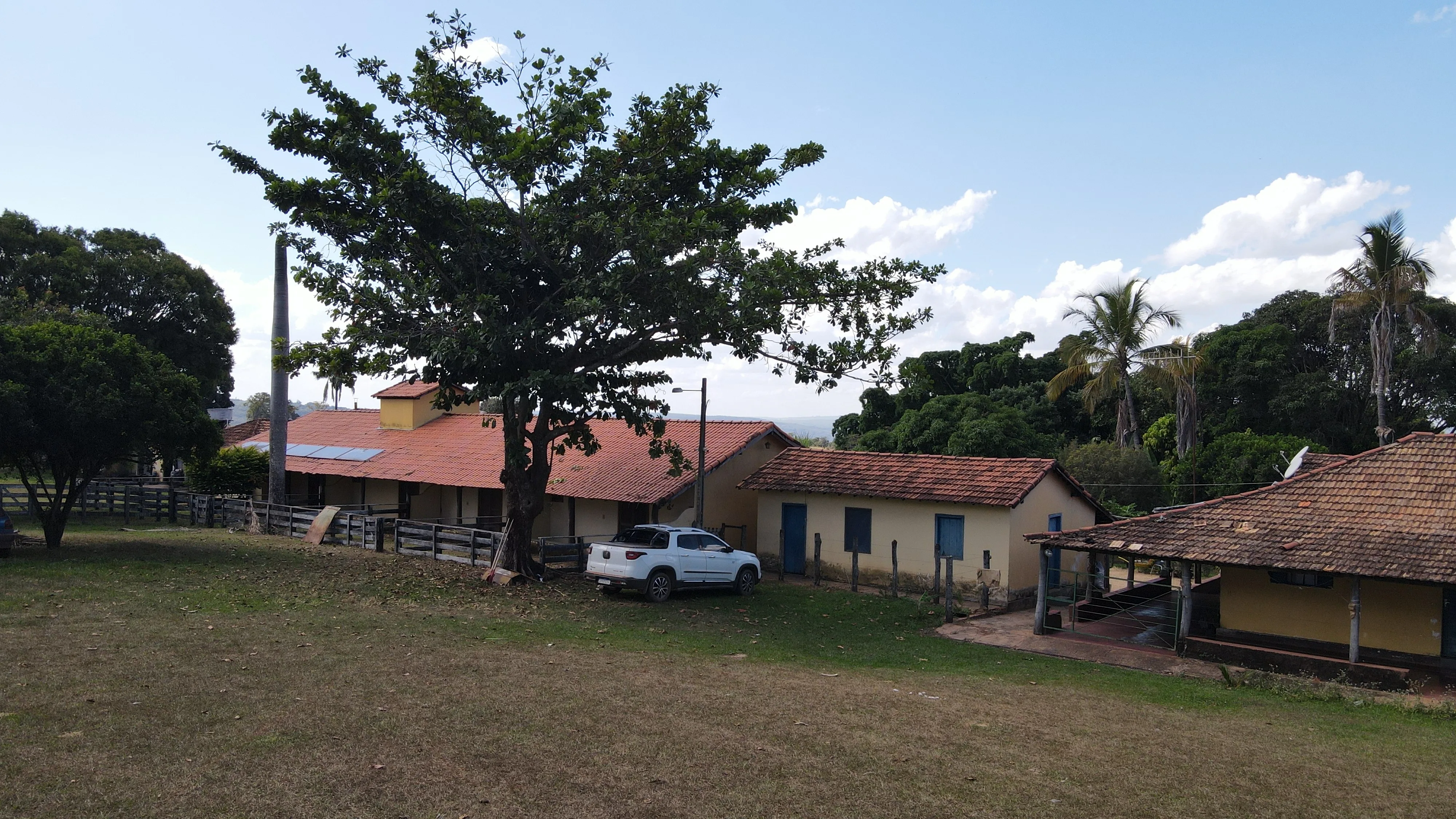 FAZENDA em ZONA RURAL DE PRESIDENTE OLEGÁRIO, PRESIDENTE OLEGÁRIO - FA00211