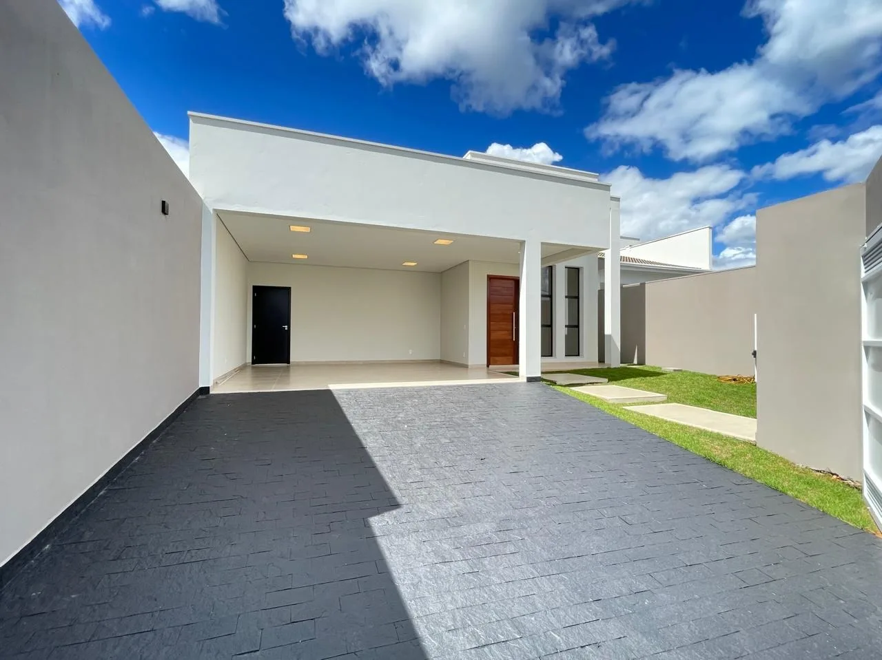 Oportunidade Exclusiva Para Quem Busca Espaço E Lazer Completo No Bairro Chacara Flora Em Patrocínio-Mg