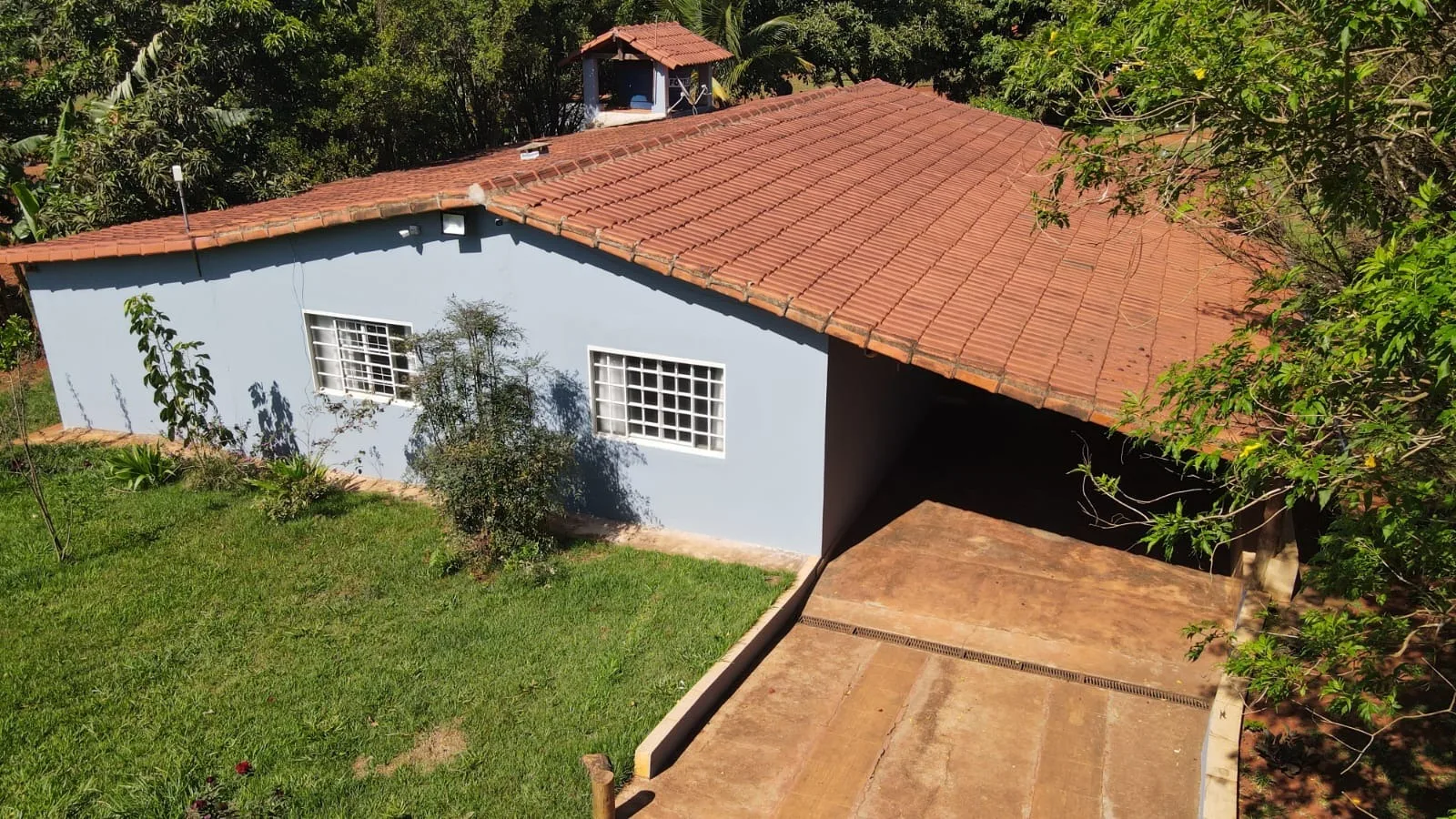 Sítio Na Região De Bom Jardim, Em Patrocínio/Mg