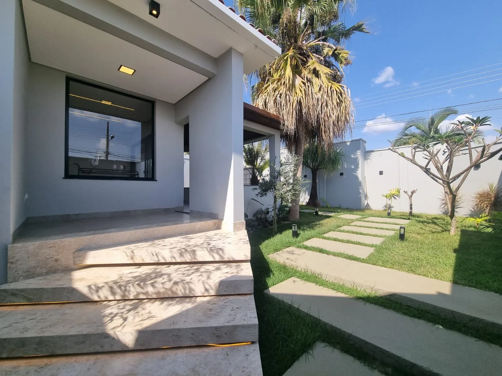 Imóvel Com Localização Privilegiada No Bairro Cidade Jardim Em Patrocínio-Mg.