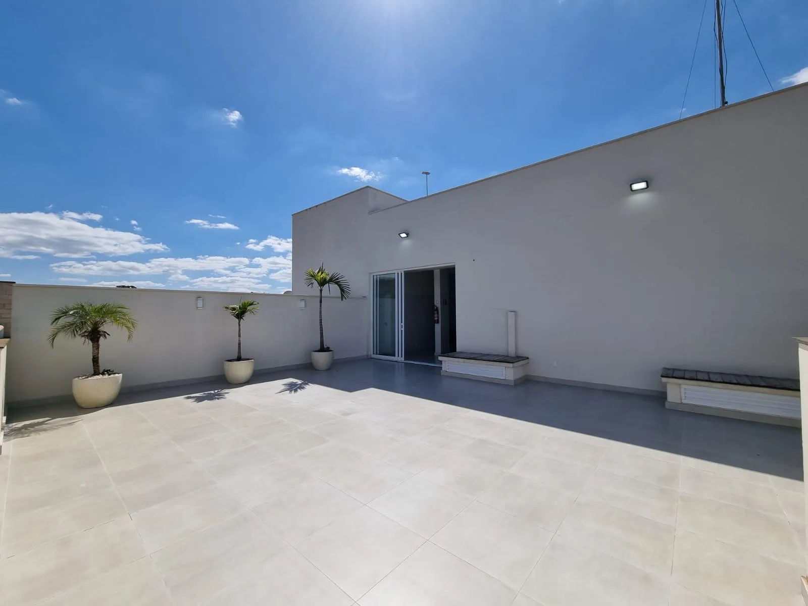 APARTAMENTO COM EXCELENTE LOCALIZAÇÃO EM PATROCÍNIO-MG.