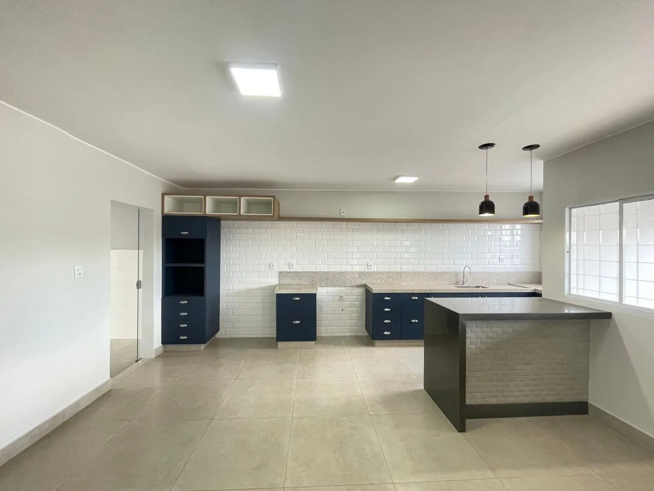CASA À VENDA NO BAIRRO MORADA NOVA COM EXCELENTE LOCALIZAÇÃO EM PATROCÍNIO-MG
