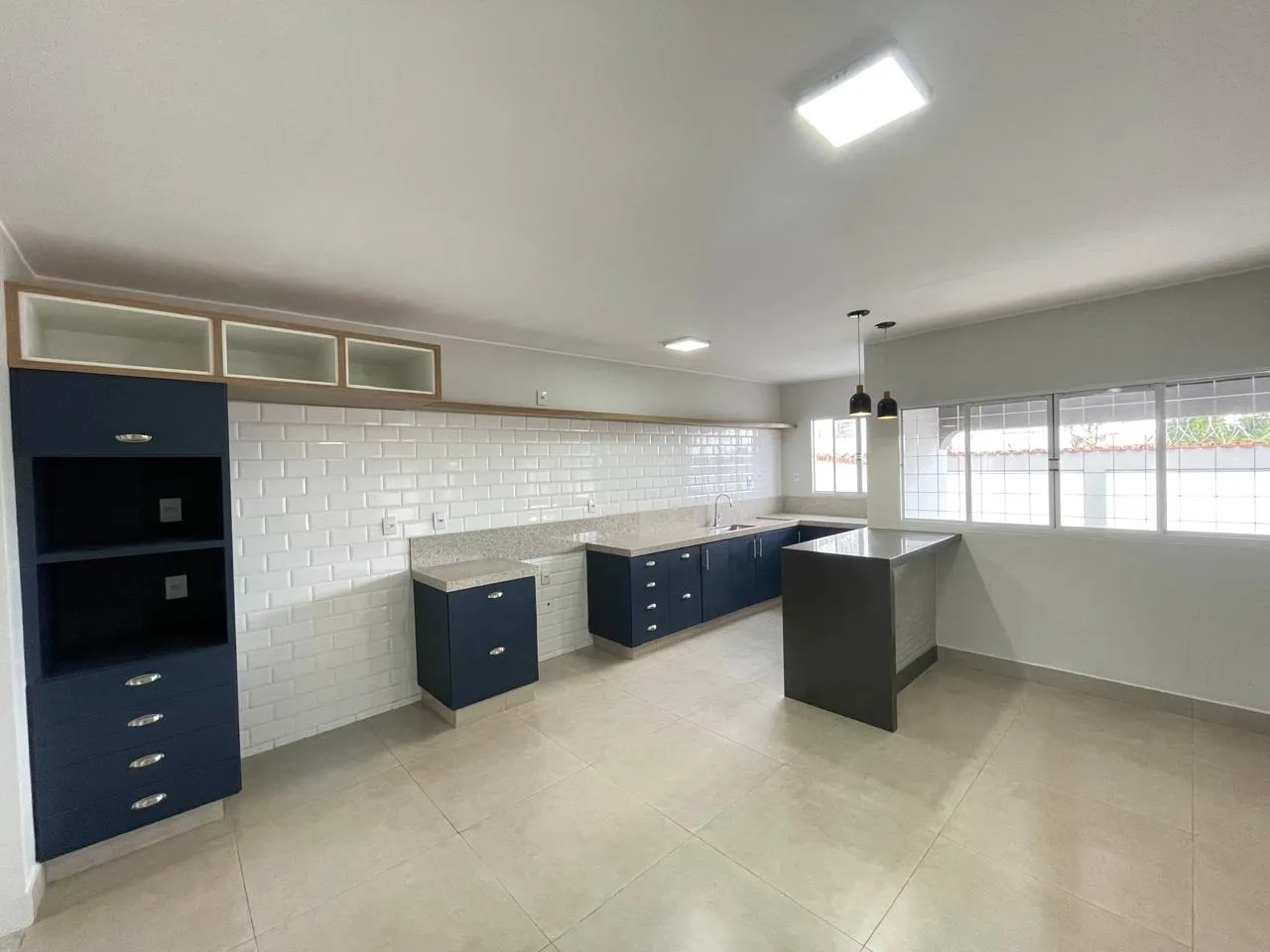 CASA À VENDA NO BAIRRO MORADA NOVA COM EXCELENTE LOCALIZAÇÃO EM PATROCÍNIO-MG
