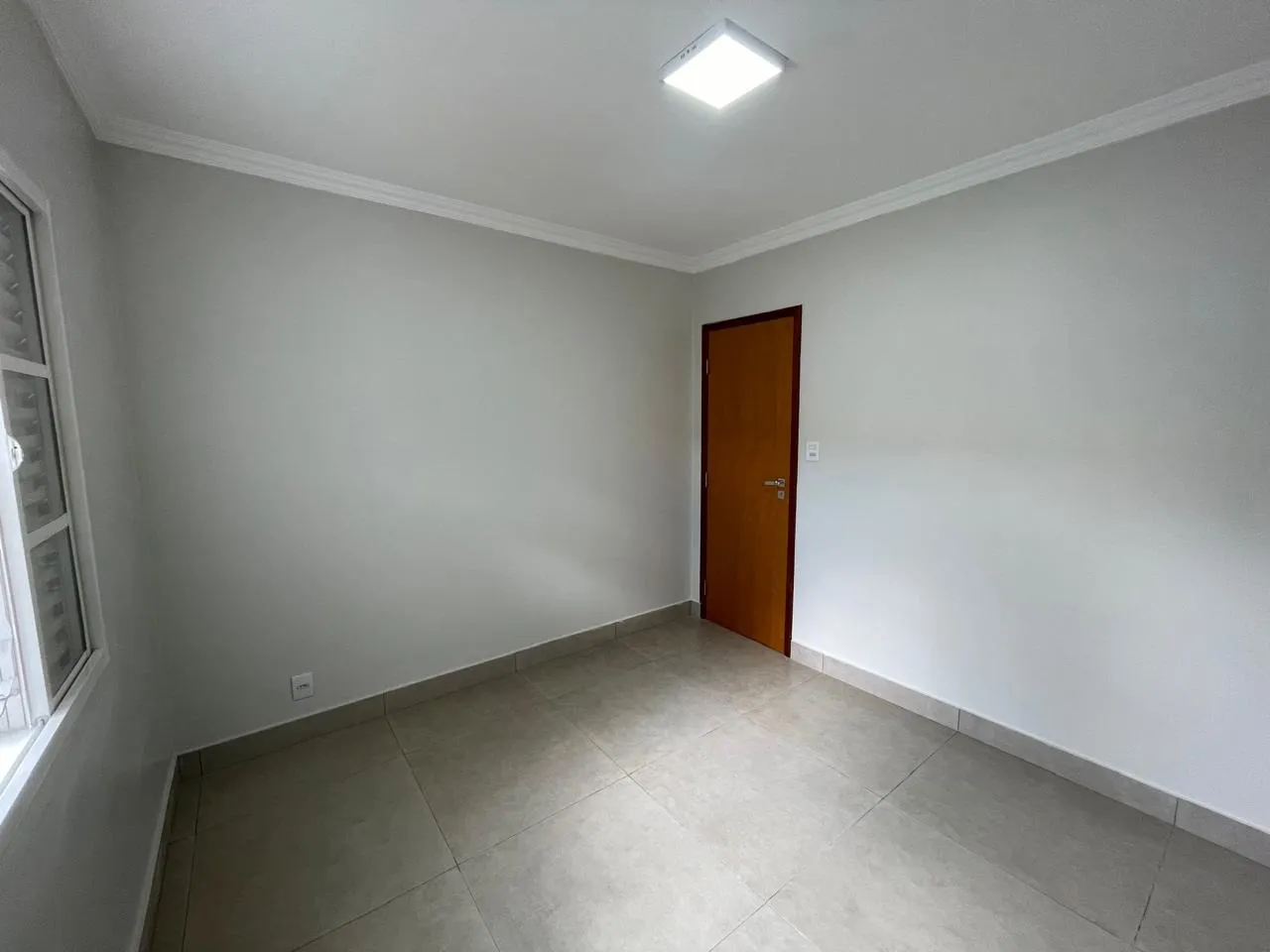 CASA À VENDA NO BAIRRO MORADA NOVA COM EXCELENTE LOCALIZAÇÃO EM PATROCÍNIO-MG