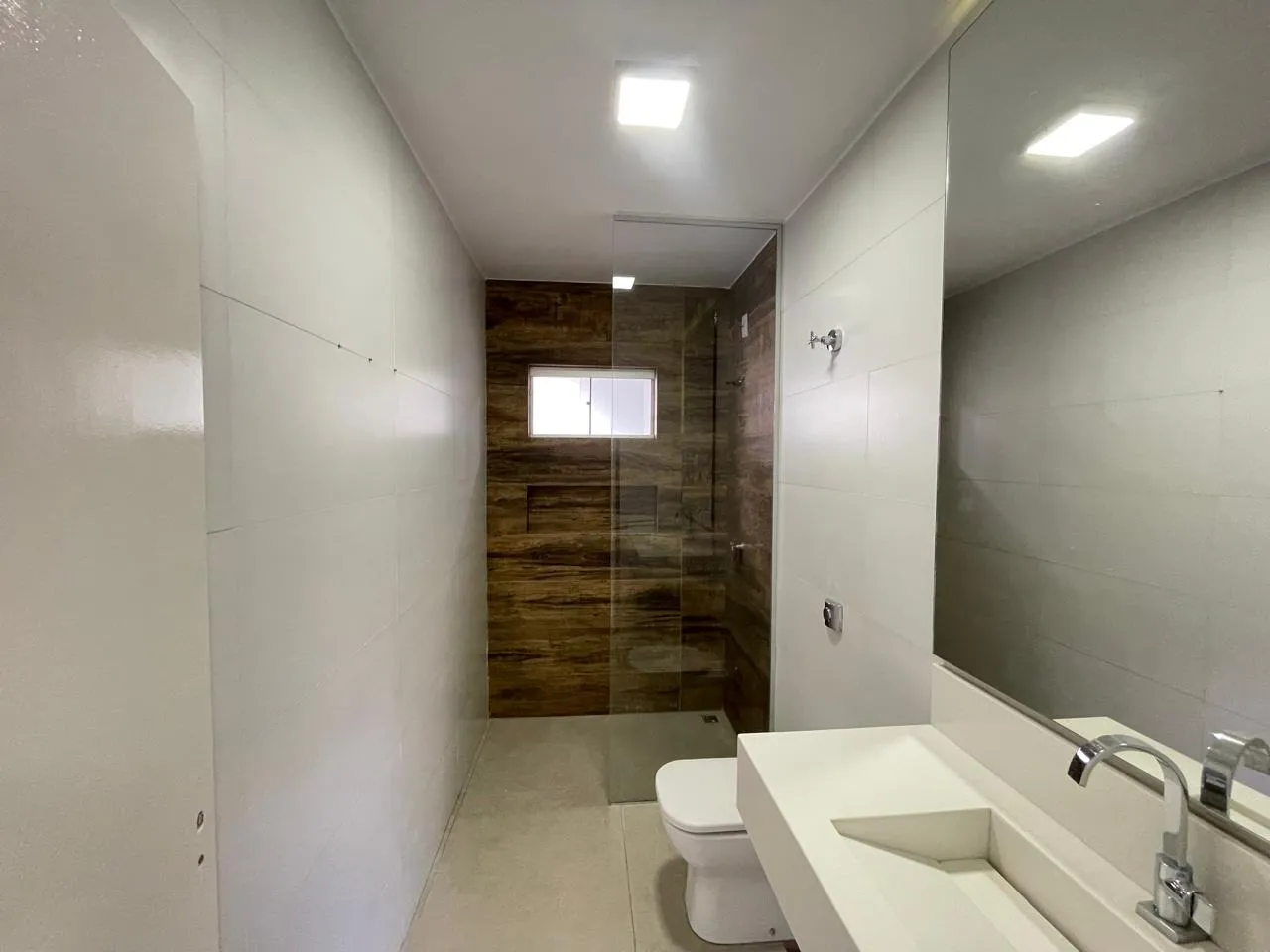 CASA À VENDA NO BAIRRO MORADA NOVA COM EXCELENTE LOCALIZAÇÃO EM PATROCÍNIO-MG