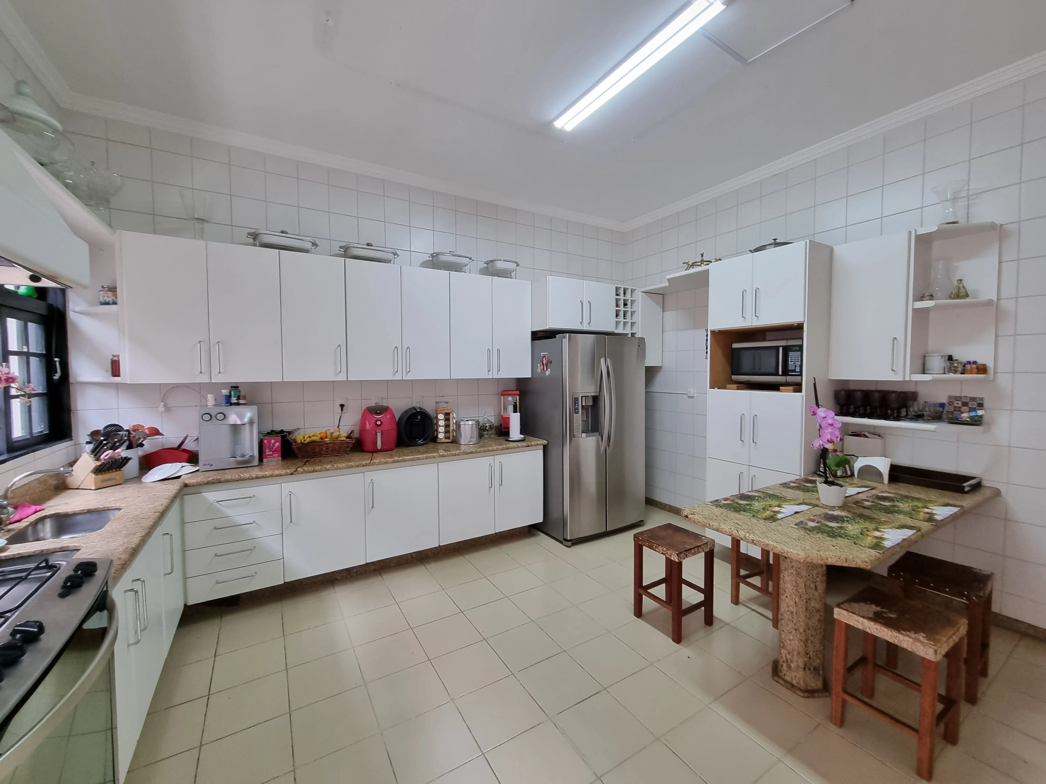 IMÓVEL COM EXCELENTE LOCALIZAÇÃO NO BAIRRO SÃO LUCAS EM PATROCÍNIO-MG.