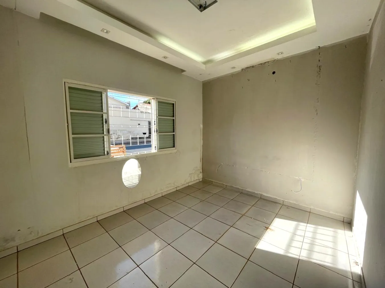 IMÓVEL COM EXCELENTE LOCALIZAÇÃO NO CENTRO EM PATROCÍNIO-MG