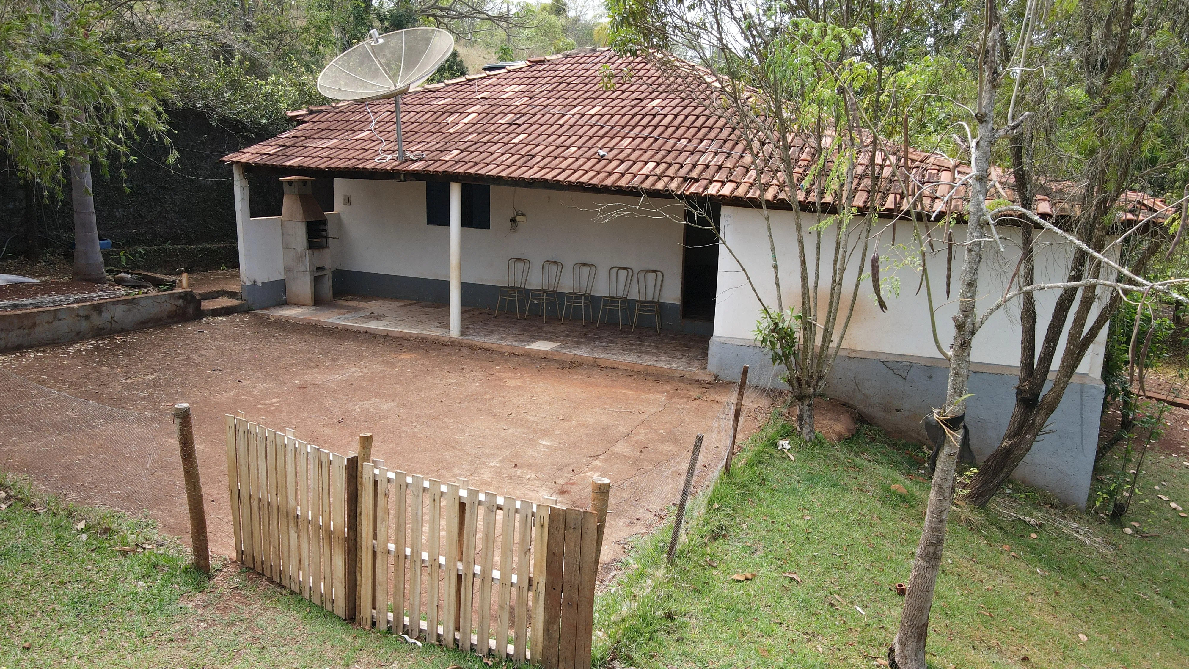 CHÁCARA AS MARGENS DA REPRESA DE MIRANDA