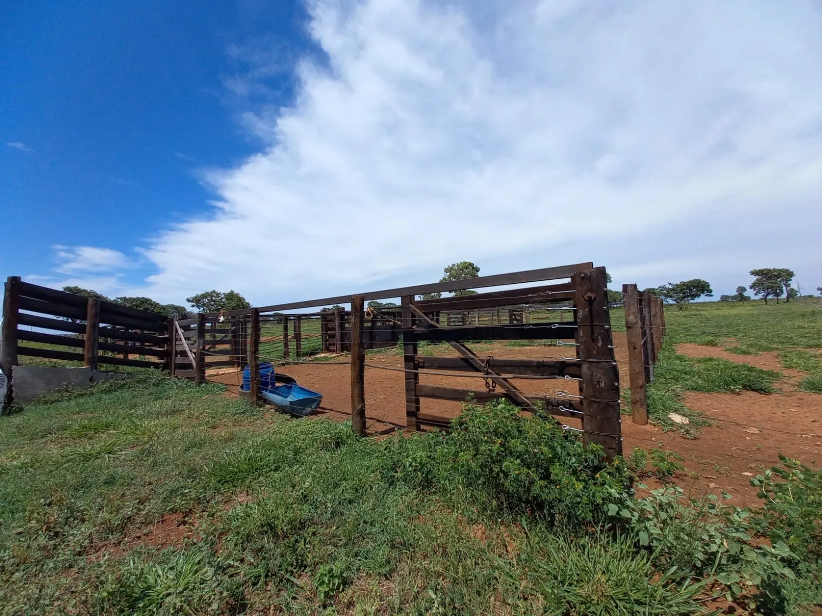 FAZENDA COM PIVÔS EM JOÃO PINHEIRO / MG