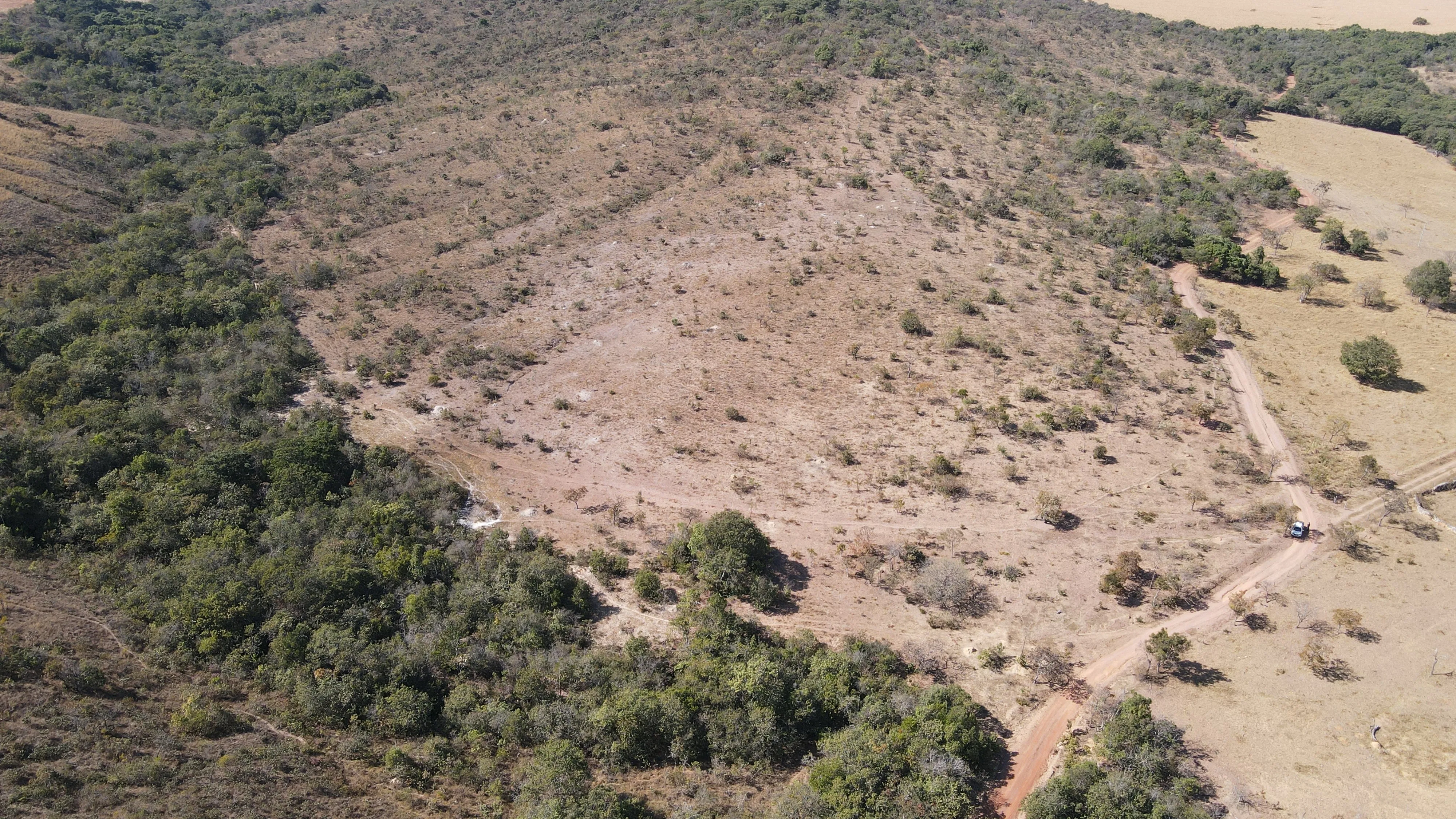 SITIO PARA PLANTIO OU PASTO ENTRE PATROCÍNIO E COROMANDEL