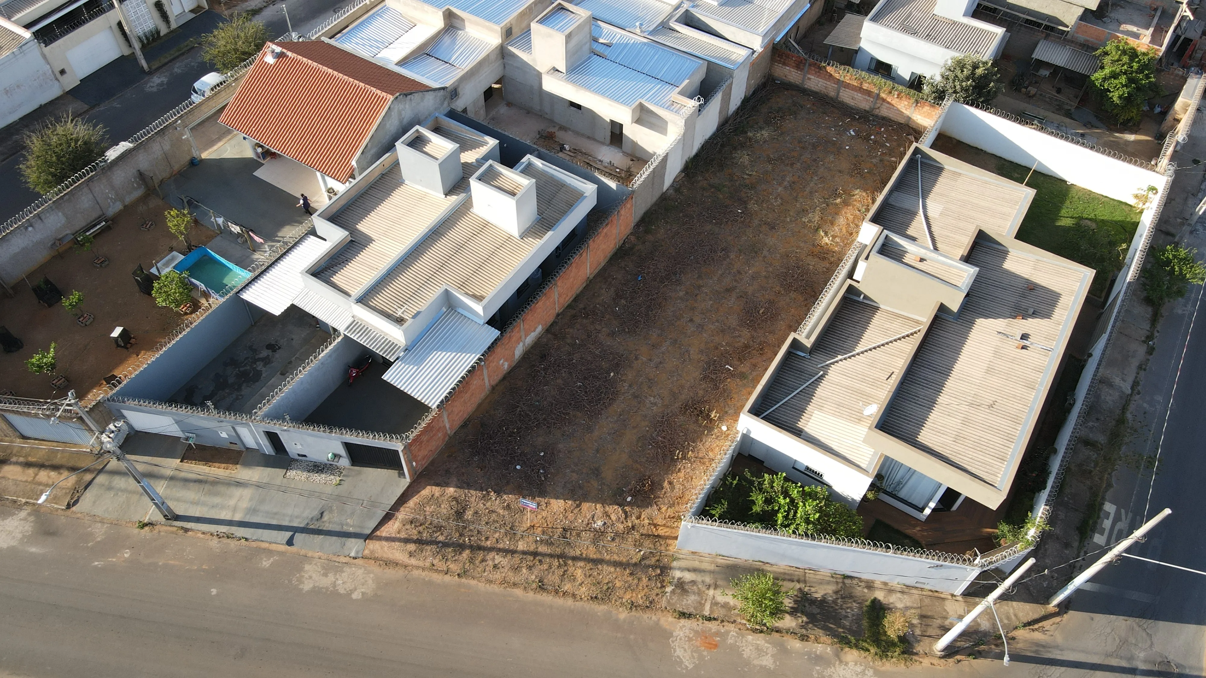 EXCELENTE LOTE NO BAIRRO DONA DIVA EM PATROCÍNIO-MG.