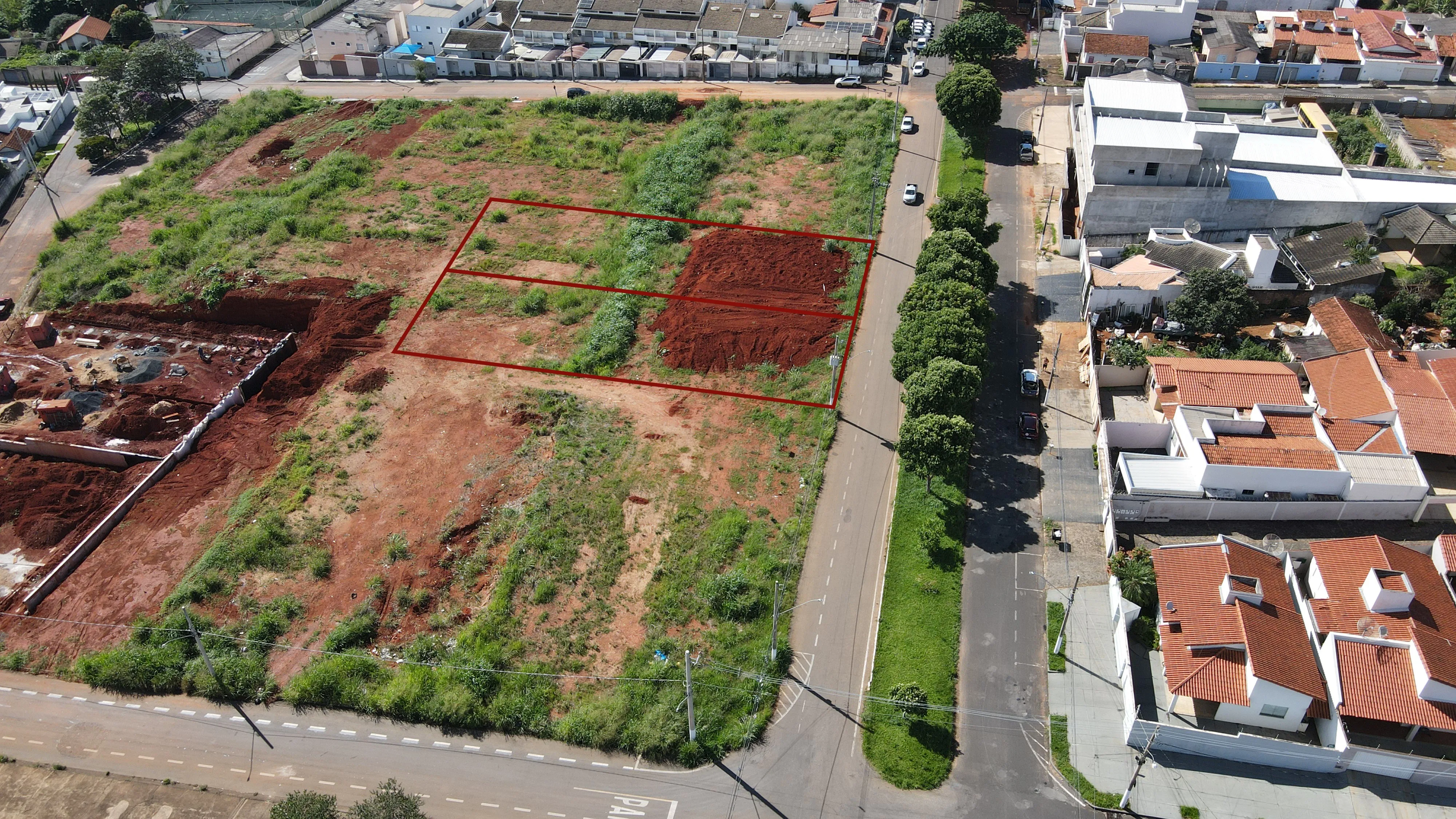VENDE-SE TERRENO COM LOCALIZAÇÃO ESTRATEGICA E PRIVILEGIADA EM PATROCÍNIO-MG